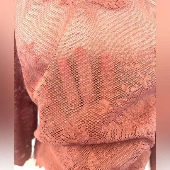Forever 21 Exclusive Sheer Mesh Floral Lace Crop Top size Small - Picture 5 of 11